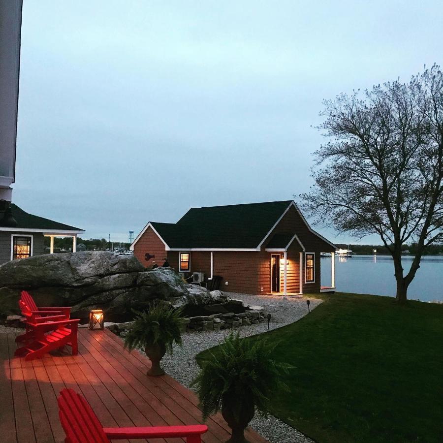 Hotel Harbor View Landing à Mystic Extérieur photo